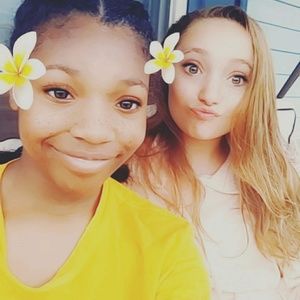 Meet your Posher, Kayla